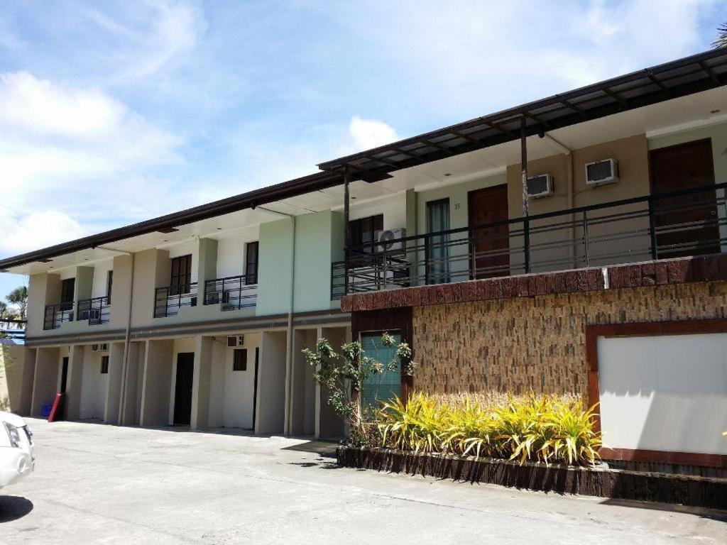 Quezon Premier Hotel Lucena Dış mekan fotoğraf