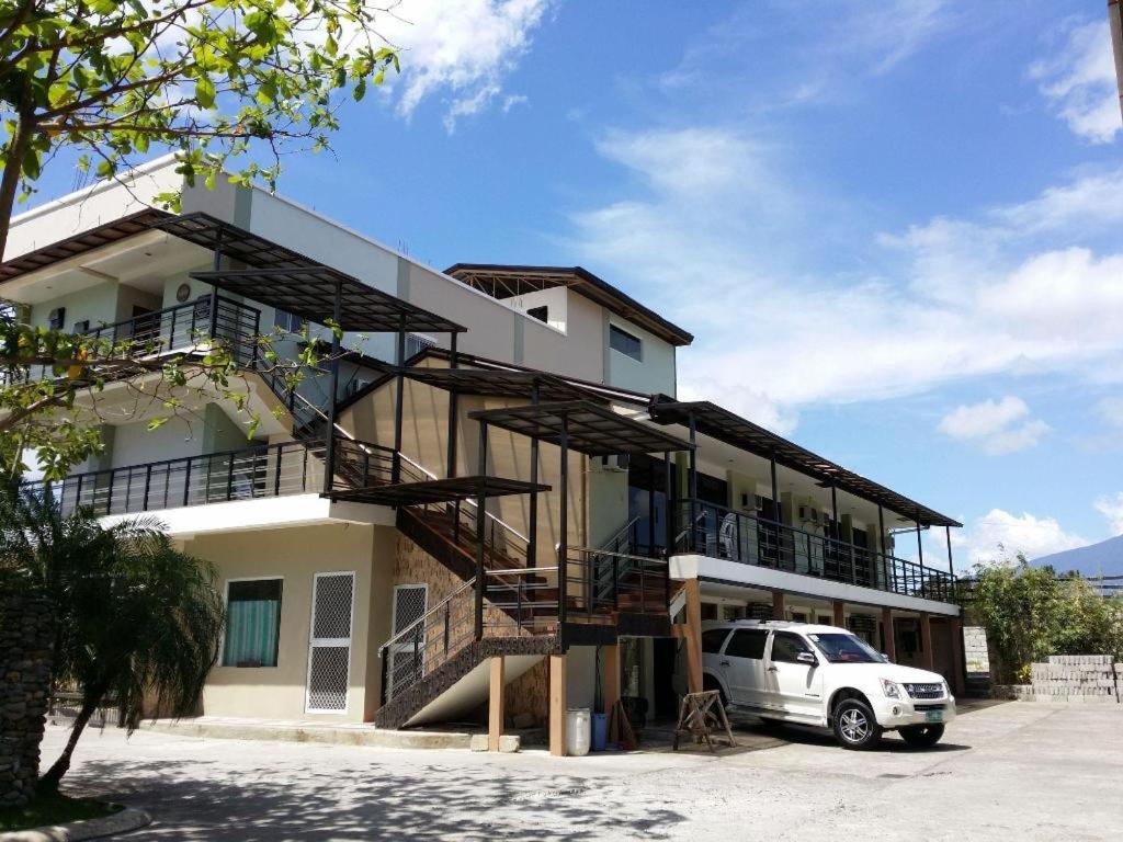 Quezon Premier Hotel Lucena Dış mekan fotoğraf