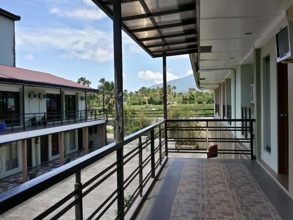 Quezon Premier Hotel Lucena Dış mekan fotoğraf